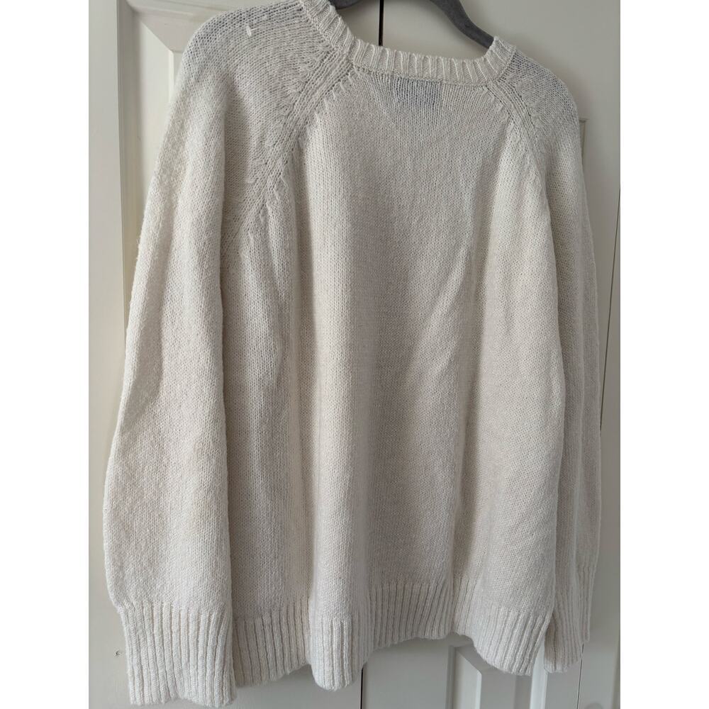 Old Navy Ivory Crewneck Sweater Women’s Medium Soft Cozy Knit Pullover Cream M - Picture 10 of 10